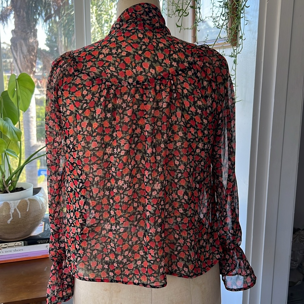 Flower blouse - Picture 4 of 4